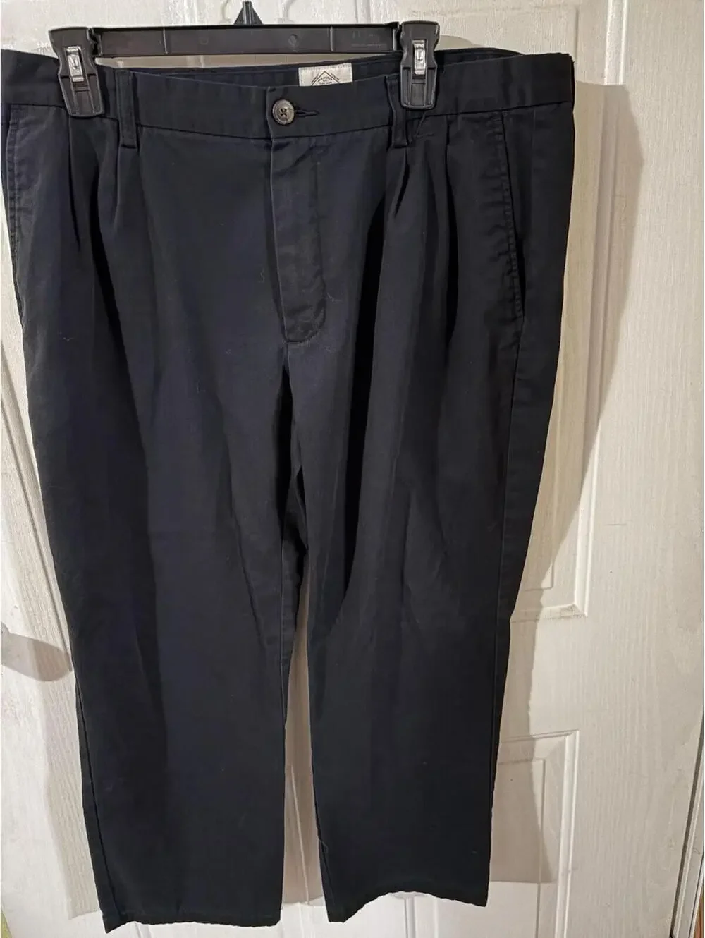 36x28 St John's Bay Men’s Casual Pants Black Pleated Classic Fit Cotton Blend